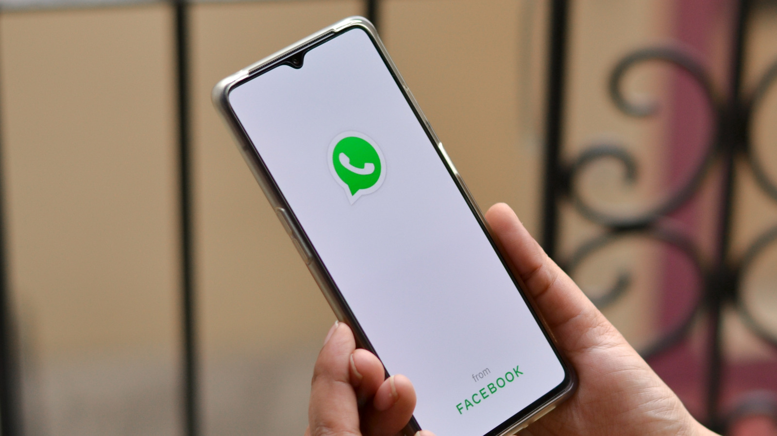 Whatsapp Is Rolling Out A Major Change To Media Visibility