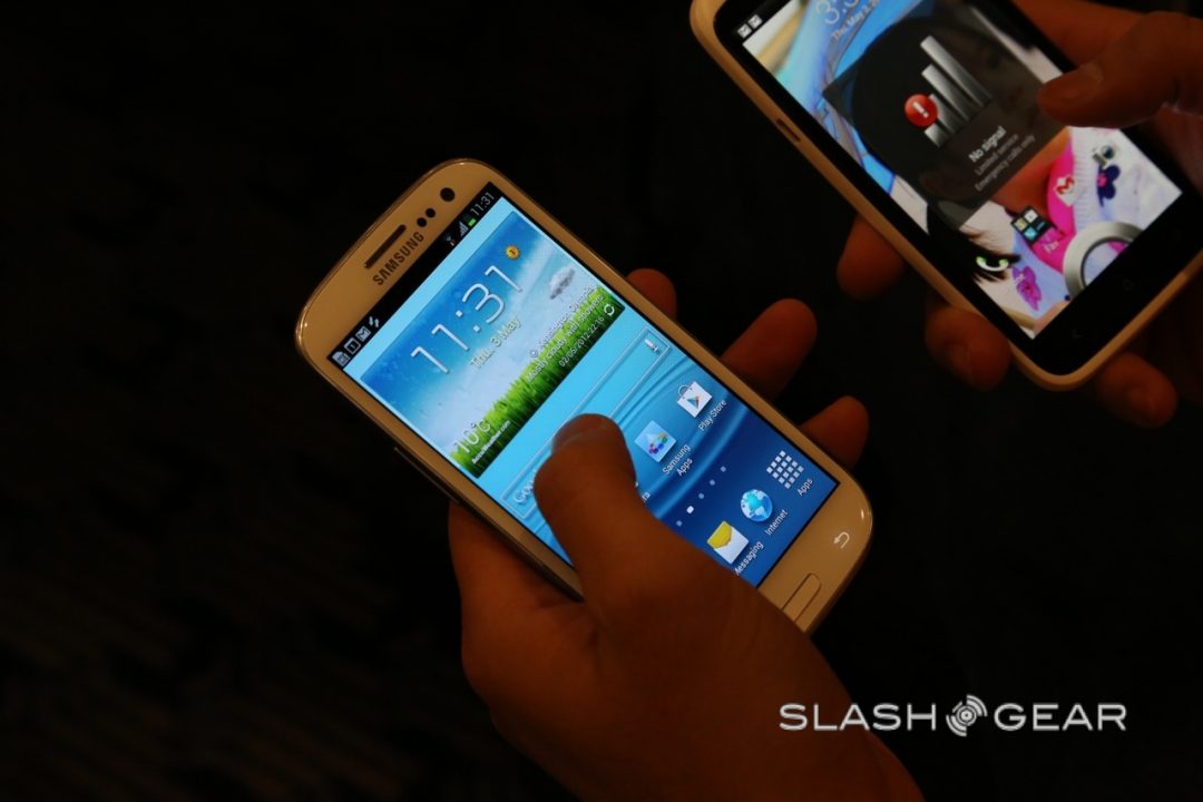 Samsung Galaxy S III Hands On SlashGear