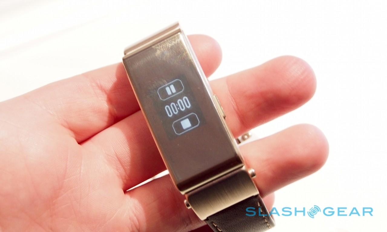 Huawei TalkBand B2 Hands-On: Double-Duty Wearable - SlashGear