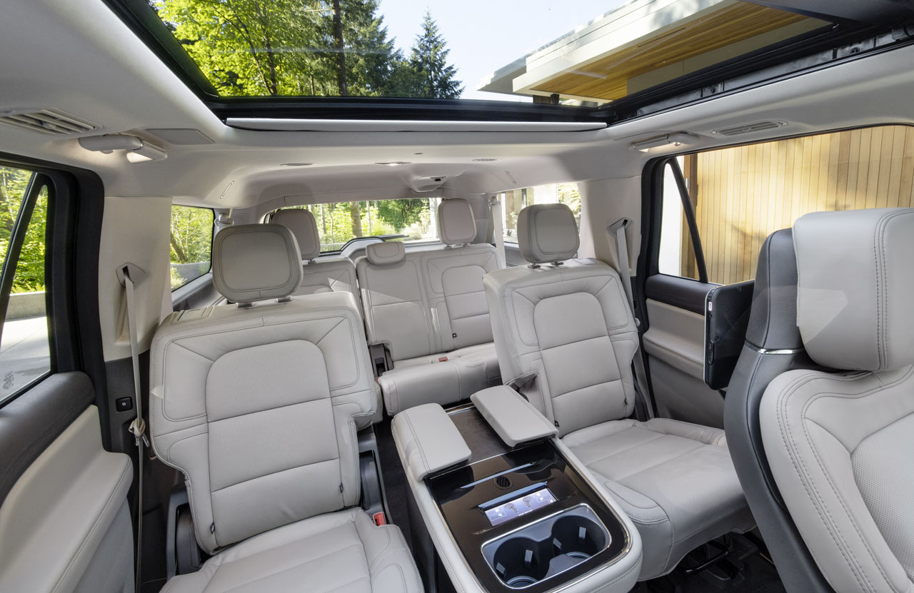 Lincoln Navigator Gets Improved Style And New Technology Slashgear