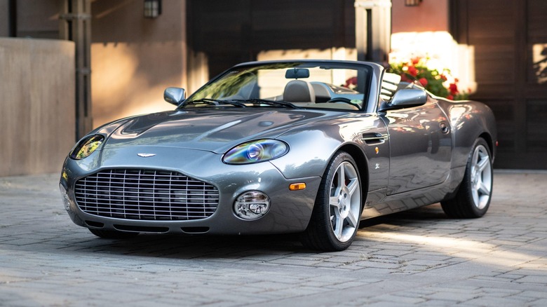 Aston Martin DB AR1