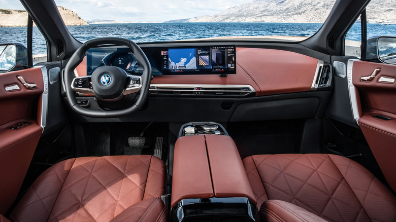 Interior of the BMW iX