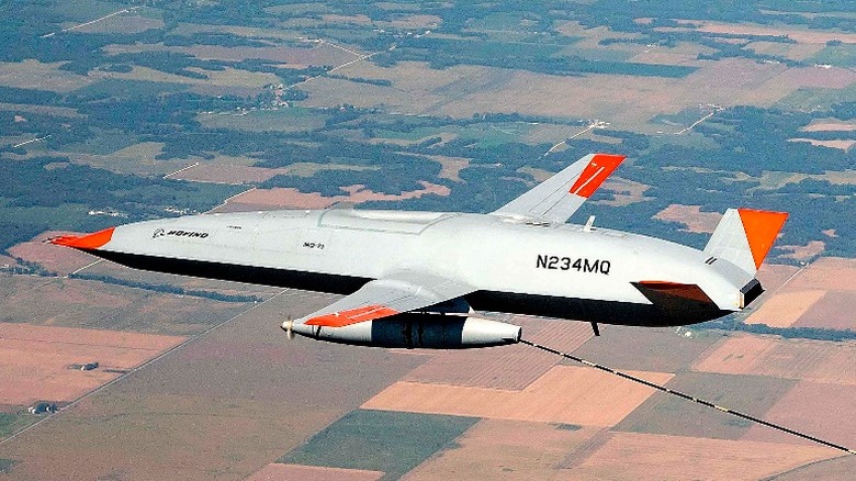 Boeing MQ25 Stingray in flight