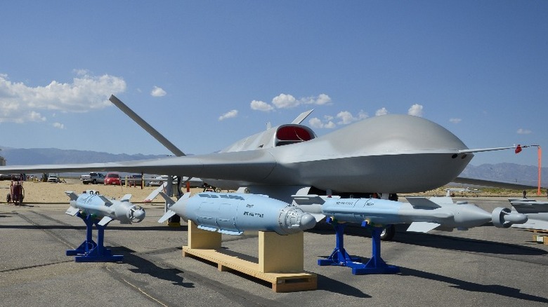 General Atomics MQ-20 Avenger with ordinance