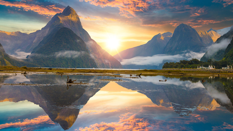 Milford Sound fiord, Fiordland national park, New Zealand