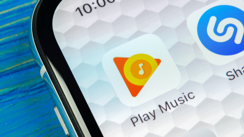 Google Play Music logo on iPhone home screen