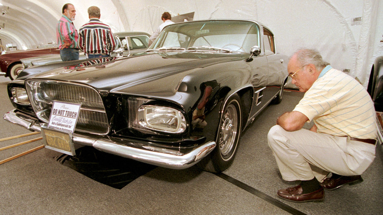 A Dual Ghia L6.4 at auction