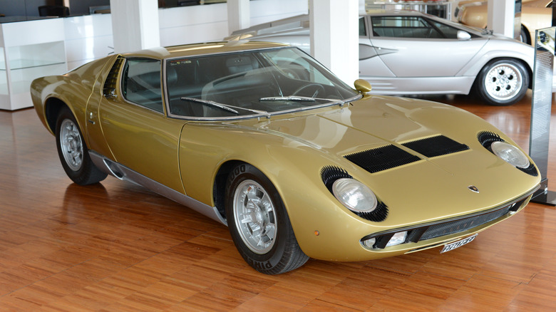 A Lamborghini Miura P400S on display