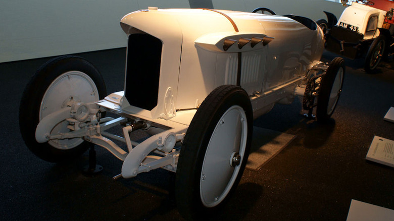 1909 Blitzen Benz museum display