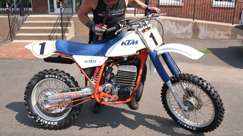 KTM 495