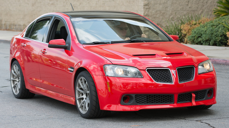 Pontiac G8 at car meet