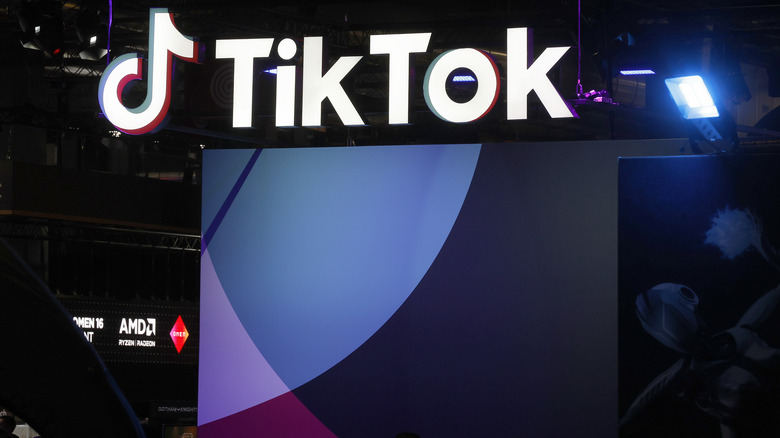 TikTok logo 