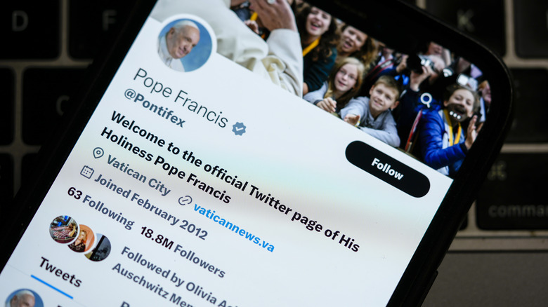 Twitter screenshot of Pope Francis' account