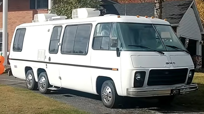 GMC Motorhome