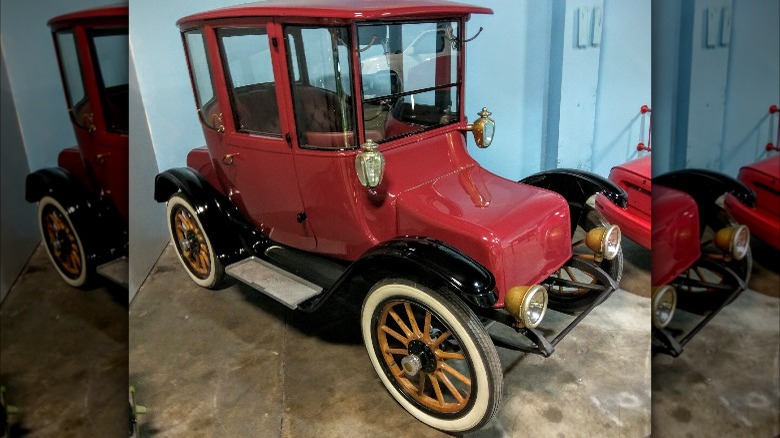 Detroit Electric 1911 in a museum