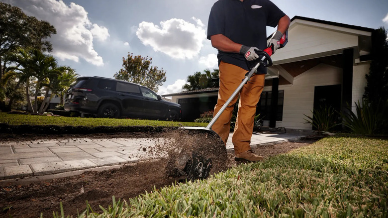 Milwaukee Quik-Lok Cultivator