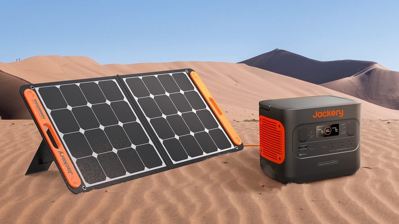 Jackery solar panel and power bank