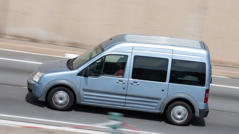 Ford Tourneo Connect driving on road