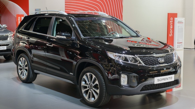 A black Kia Sorento