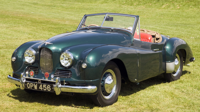 1952 Jowett Jupiter front 3/4 view