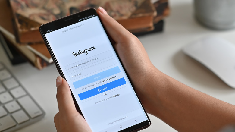 Person looking at Instagram sign in page