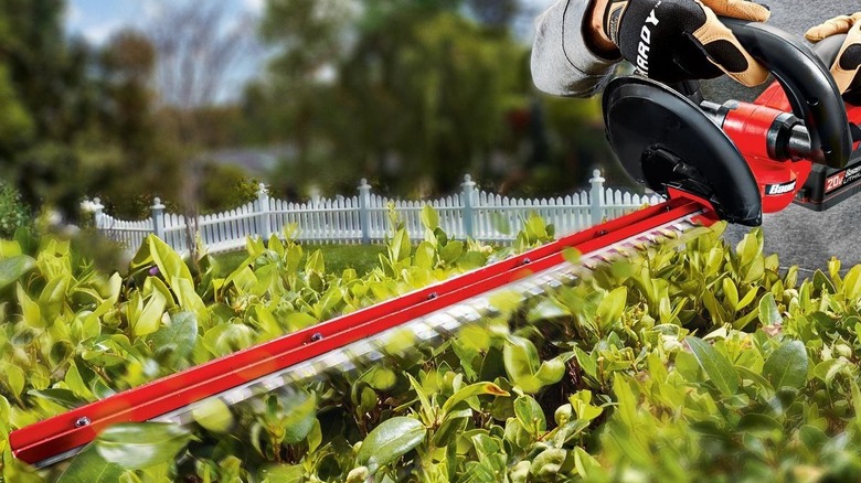 Bauer 20V Cordless Hedge Trimmer