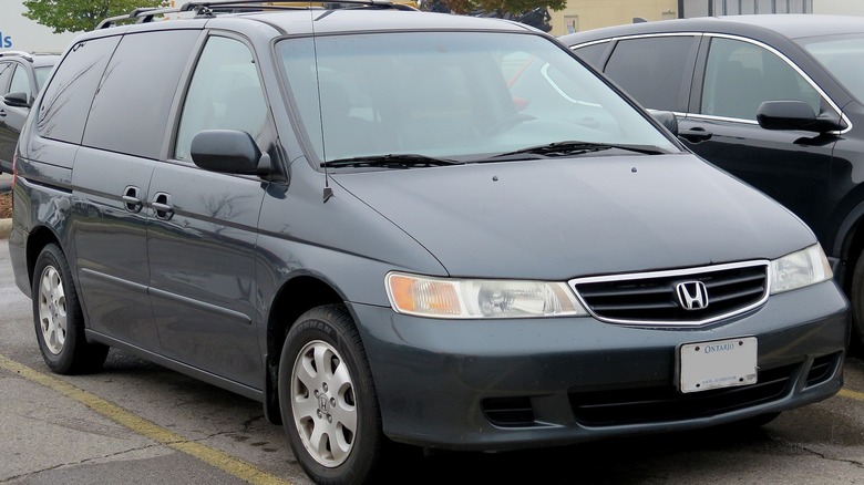 A 2003 Honda Odyssey