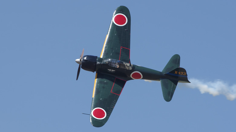 Mitsubishi A6M2 Zero in flight