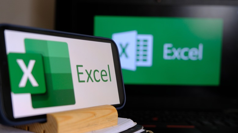 Microsoft Excel on mobile phone