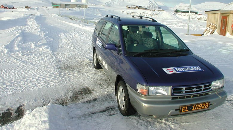 Nissan Prairie Joy EV at polar research station