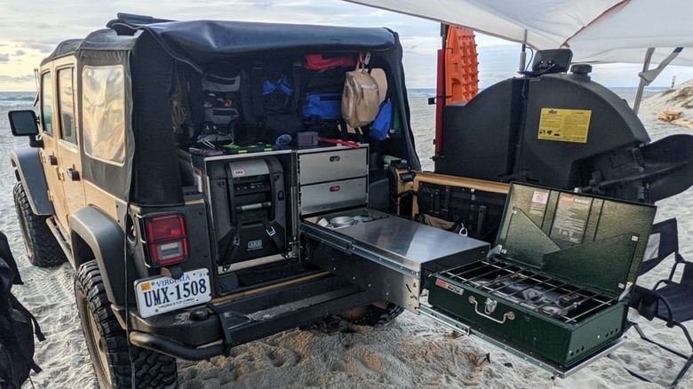 Overland kitchen in Jeep Wrangler