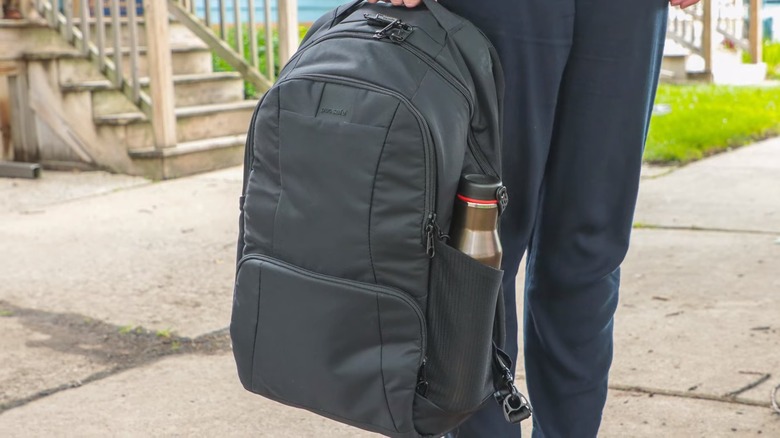 Pacsafe MetroSafe LS450 being carried