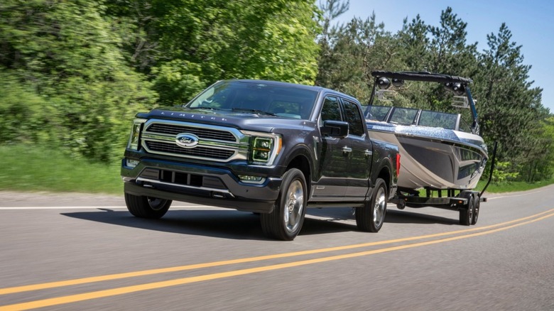 Ford F-150 Limited towing boat