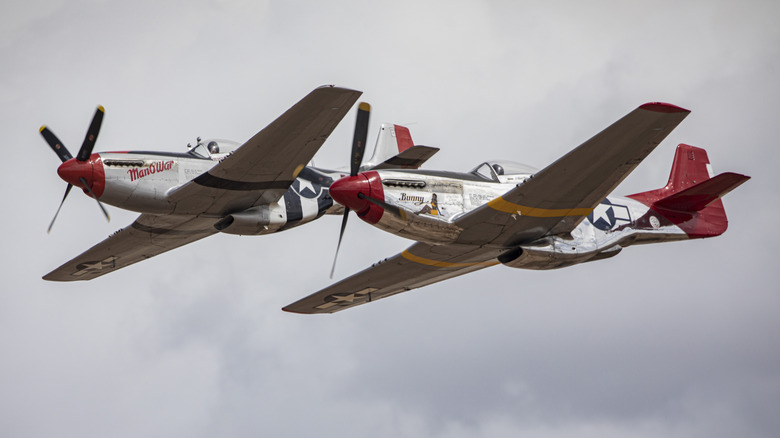 A pair of P-51 Mustangs in an airshow