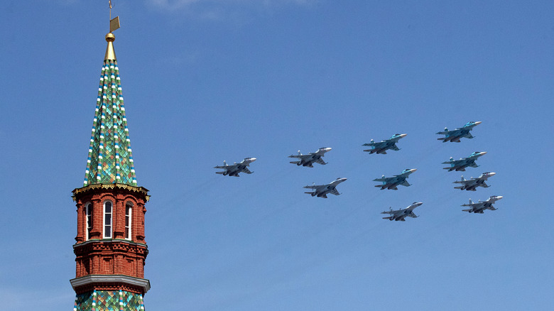 Su-35 fighter jets in formation