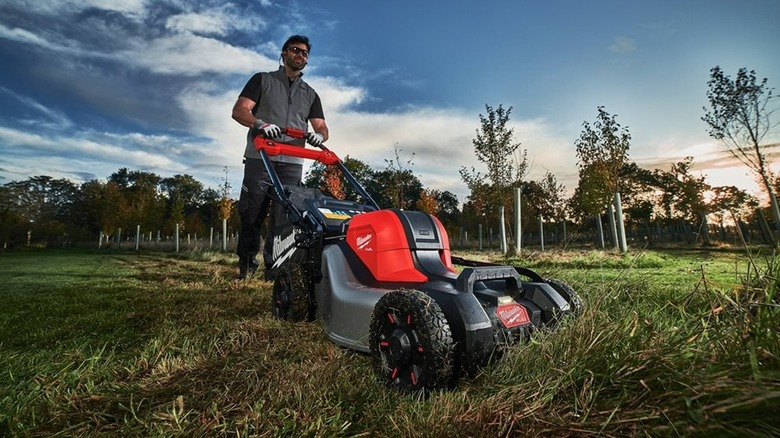 Milwaukee M18 Fuel Lawn Mower in use