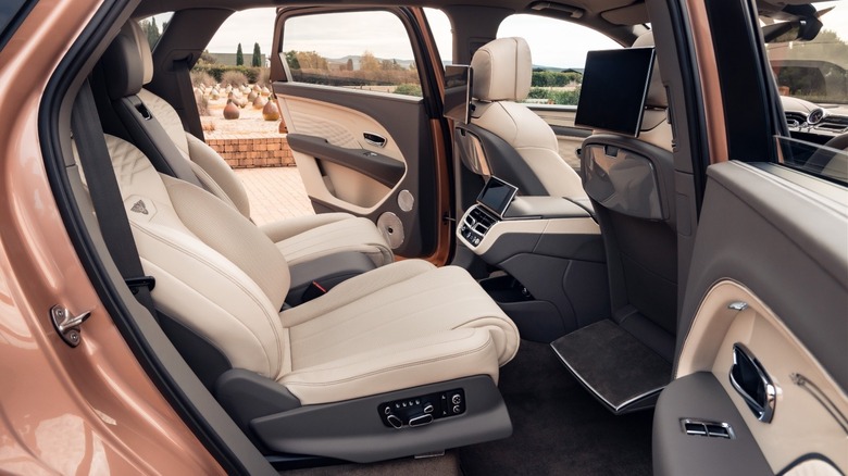 2023 Bentley Bentayga EWB rear interior view