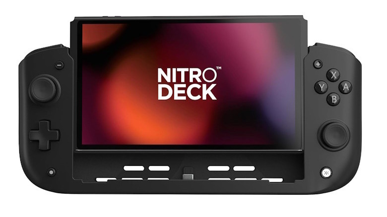 The Nitro Deck with Ninetendo Switch console being inserted