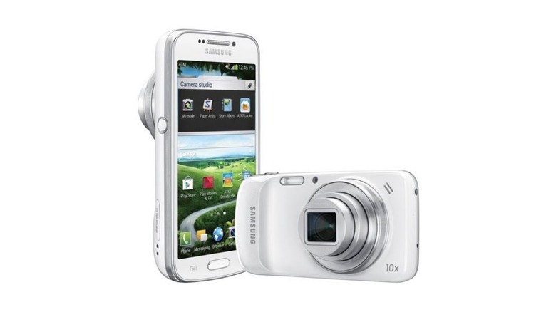 Samsung Galaxy S4 Zoom smartphone