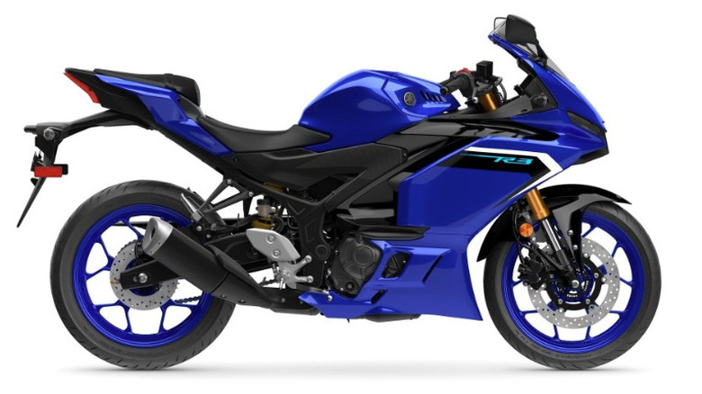 Yamaha YZF-R3 in blue on display