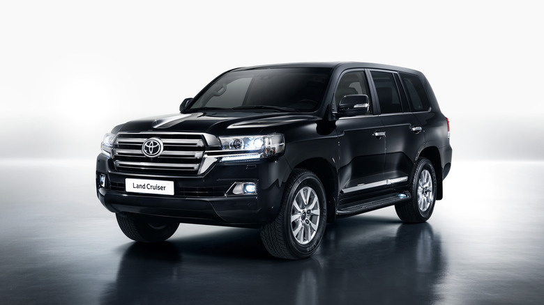 Toyota Land Cruiser 200 V8 diesel on white background front 3/4 view