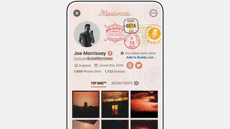 Hipstamatic ios app showing social feed