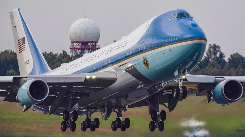 VC-25A (Air Force One) taking off