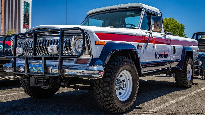 Jeep J10 Honcho