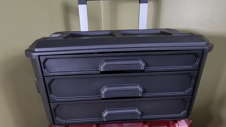 portable tool box with drawers