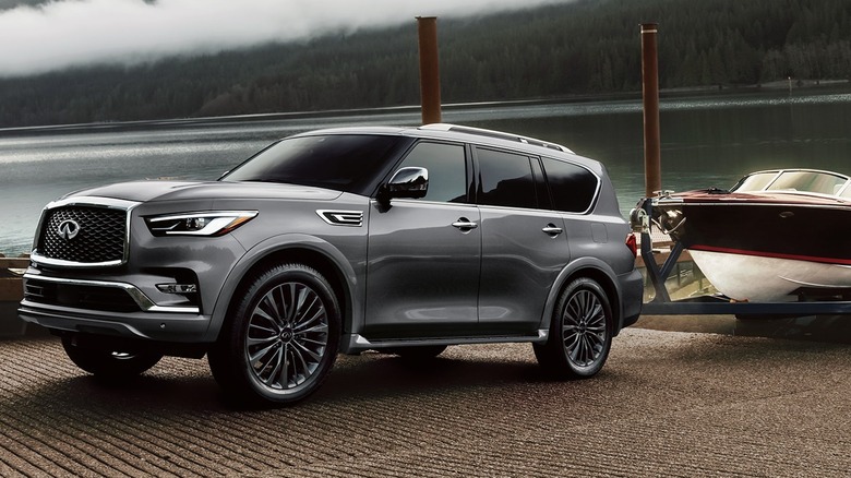 Infiniti QX80 Towing