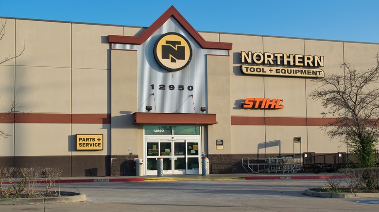 Northern Tool + Equipment storefront