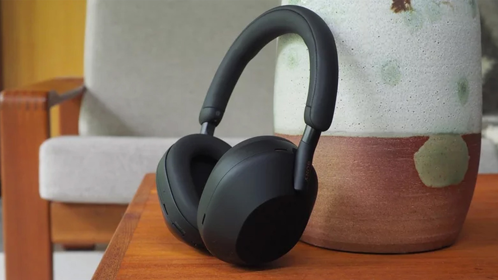 10 Of The Best Over Ear Headphones You Can Buy, Ranked