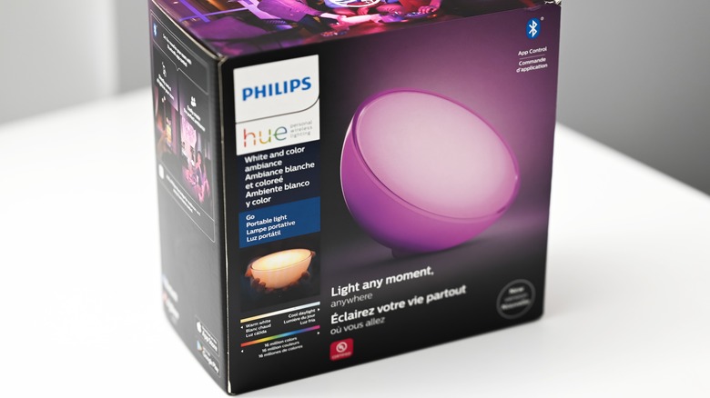 Box containing the Philips logo and a purple light