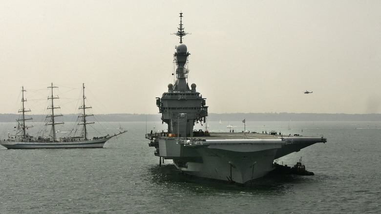 The FS Charles de Gaulle at sea